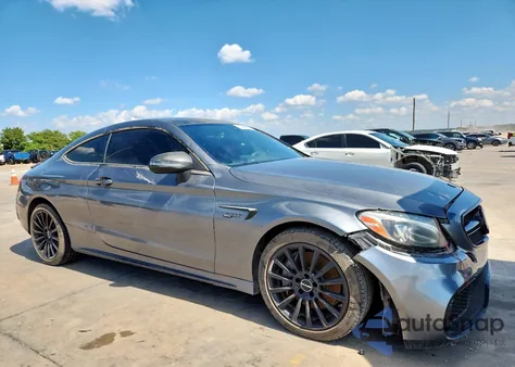 2017 Mercedes-Benz C 300 из США, поврежденный, VIN WDDWJ4JB8HF370562